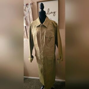 Khaki trench coat (NWT)